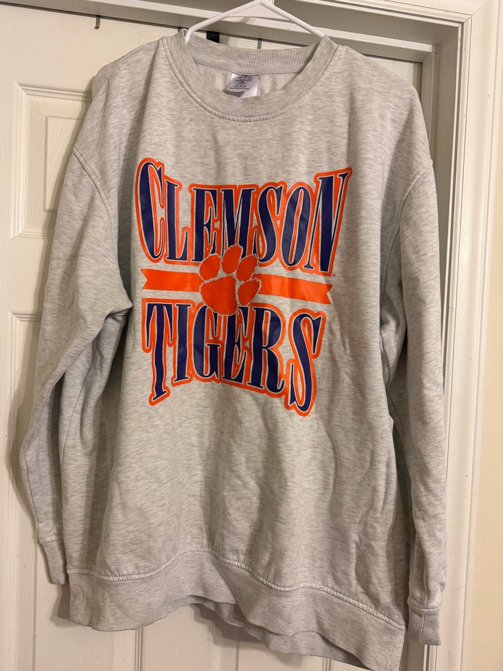 NWOT Clemson Tigers Gray Crewneck Sweatshirt. Size:XL 16/18.